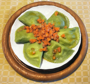 ravioli di ricotta e pancetta con zucca ravioli di ricotta e pancetta con zucca