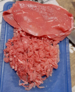 sushi di carne - carpaccio battuto sushi di carne - carpaccio battuto