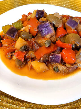 caponata siciliana servita