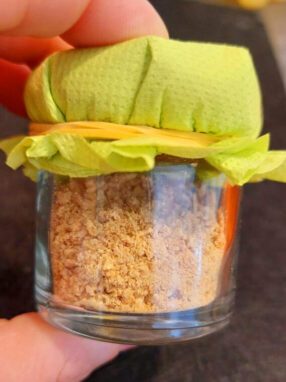 polvere di limone essiccata - barattolo