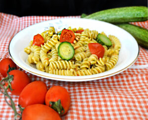 Sugo zucchine, pomodori e pinoli