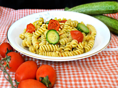 SUGO ZUCCHINE POMODORINI PINOLI FINALE