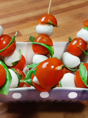 spiedini mozzarella e pomodorini