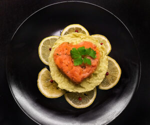 Tartare di salmone e avocado