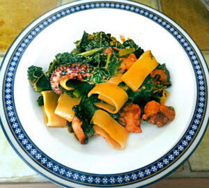 Paccheri polpo e cavolo nero