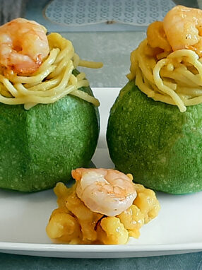 spaghetti alle mazzancolle e crema di zucchine tonde