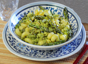 Pasta agli asparagi vegana