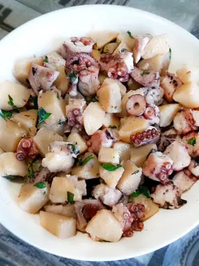 polpo e patate in insalata