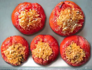 Pomodori ripieni di riso e pollo
