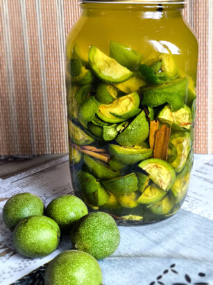 nocino in infusione