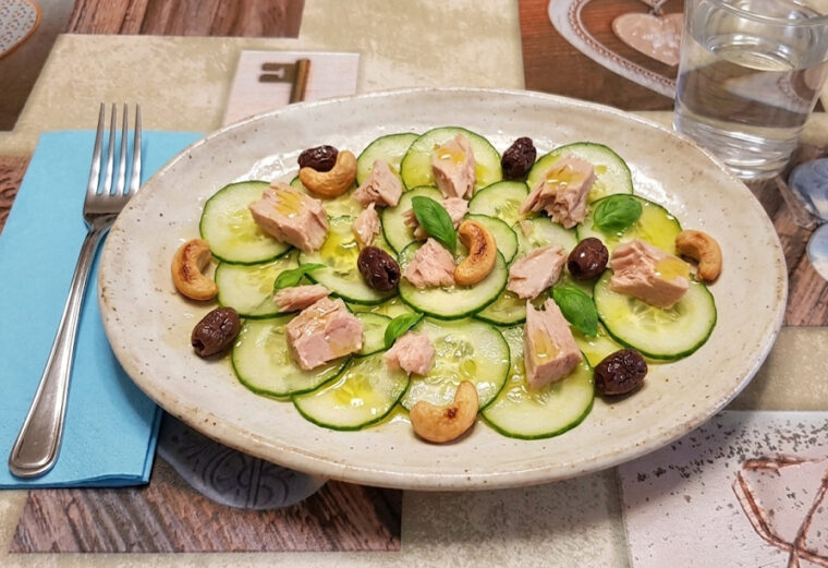 carpaccio cetrioli tonno olive