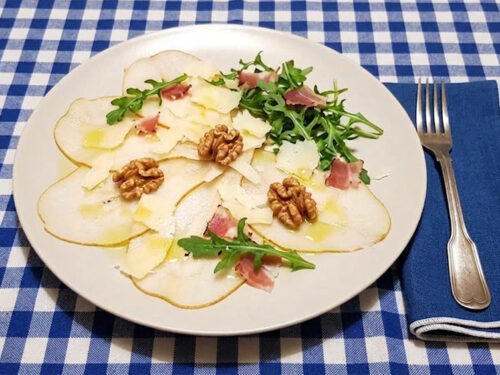 carpaccio pera speck grana